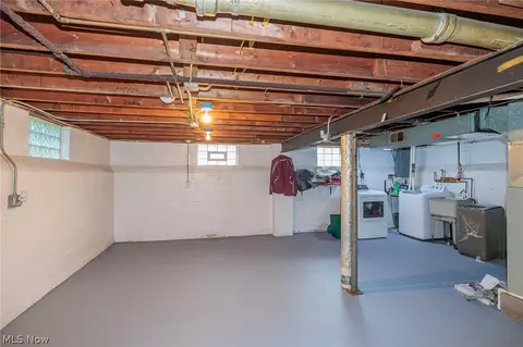 Other - 2415 E Ridgewood Dr, Seven Hills, OH 44131 photo 6 of 10