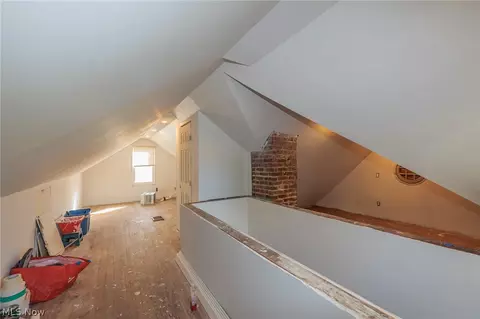 Entry Way - 2415 E Ridgewood Dr, Seven Hills, OH 44131 photo 1 of 1