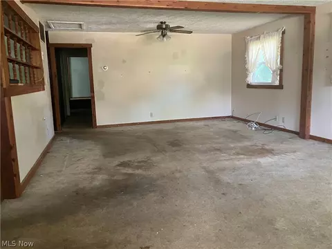 Living - 1548 E 296th St, Wickliffe, OH 44092 photo 2 of 3