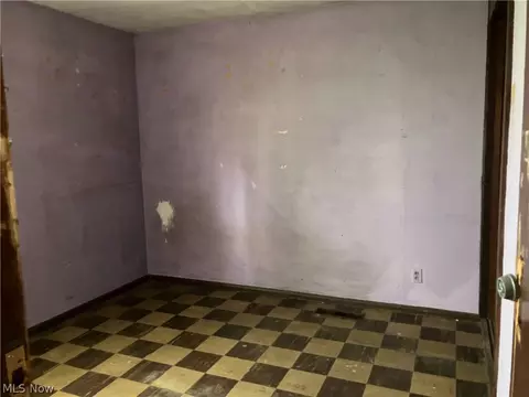 Bedroom - 1548 E 296th St, Wickliffe, OH 44092 photo 1 of 4