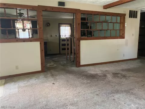 Living - 1548 E 296th St, Wickliffe, OH 44092 photo 3 of 3