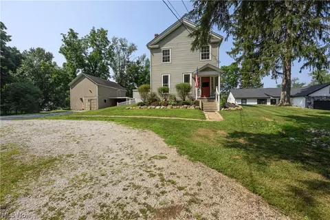 455 River Rd, Canal Fulton, OH 44614