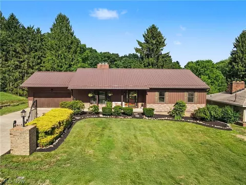 1375 Sackett Hills Dr, Akron, OH 44313