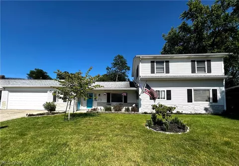 3105 Charles St, Cuyahoga Falls, OH 44221