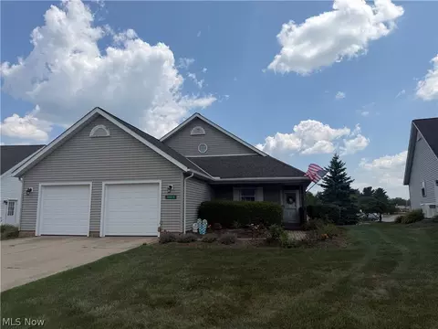 14870 Dunlin Ct #6, Middlefield, OH 44062