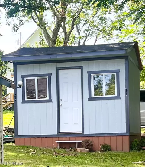 457 Sharp Ave, Salem, OH 44460 photo 4