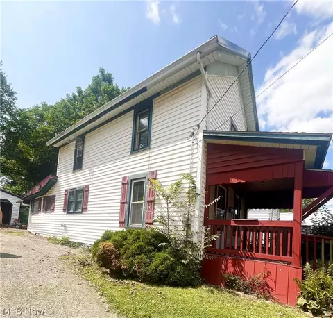 457 Sharp Ave, Salem, OH 44460 photo 2
