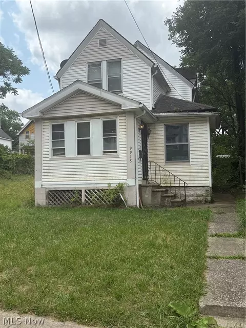 9918 Gibson Ave, Cleveland, OH 44105