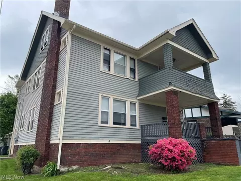 3241 Kildare Rd, Cleveland Heights, OH 44118
