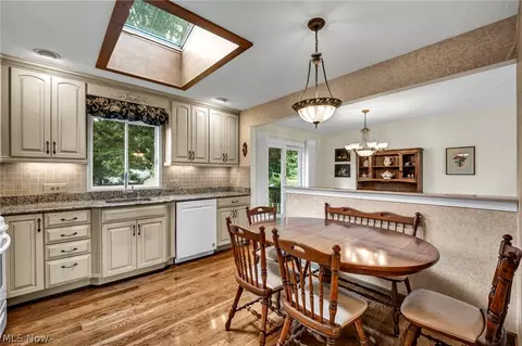Kitchen - 5669 Marble Ln, Willoughby, OH 44094 photo 1 of 1