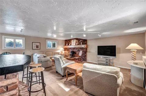 Other - 5669 Marble Ln, Willoughby, OH 44094 photo 3 of 9