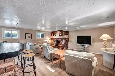 5669 Marble Ln, Willoughby, OH 44094 photo 17