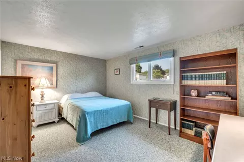 Bedroom - 5669 Marble Ln, Willoughby, OH 44094 photo 4 of 4