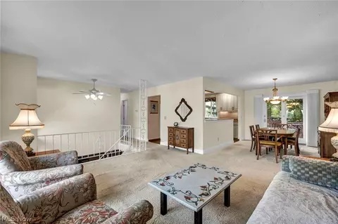 Living - 5669 Marble Ln, Willoughby, OH 44094 photo 3 of 4