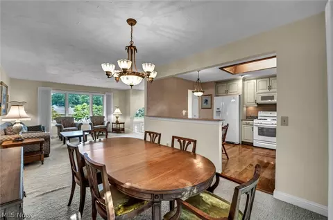 Dining - 5669 Marble Ln, Willoughby, OH 44094 photo 1 of 5