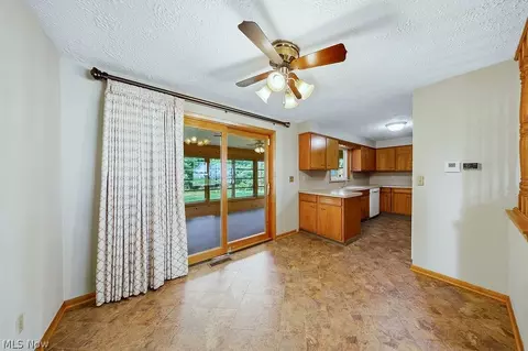 Dining - 1812 Skyline Dr, Lorain, OH 44053 photo 2 of 2