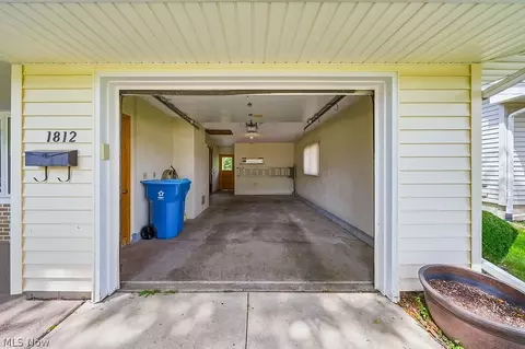 Exterior - 1812 Skyline Dr, Lorain, OH 44053 photo 6 of 9