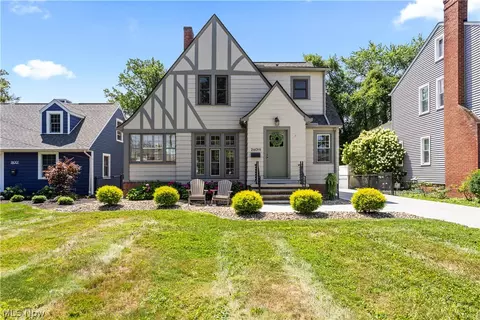 26019 Lake Rd, Bay Village, OH 44140
