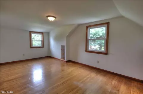 Bedroom - 33901 Eddy Rd, Willoughby Hills, OH 44094 photo 5 of 7