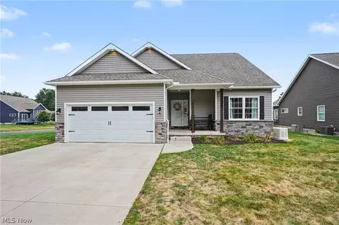 341 Alexis Ln, Canal Fulton, OH 44614