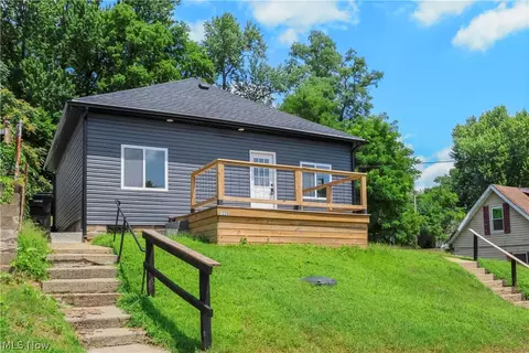 1235 Swingle St, Zanesville, OH 43701