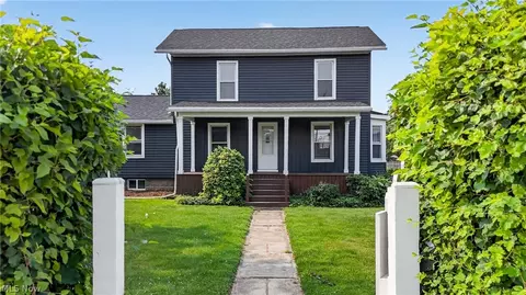 40 E Market St, Seville, OH 44273
