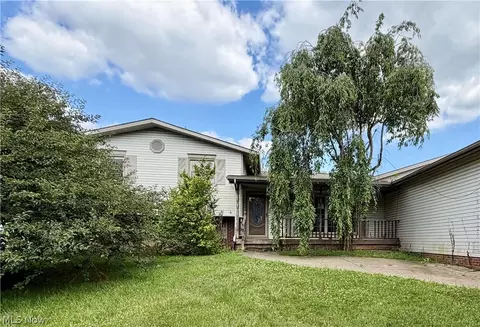 3330 Genoa Ave SW, Canton, OH 44706