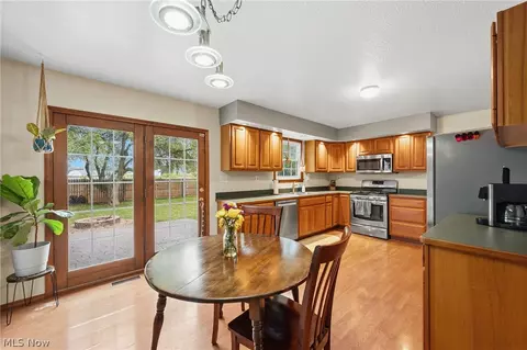 216 Pleasant St, Lagrange, OH 44050 photo 7