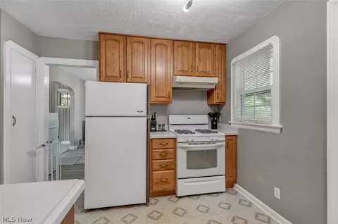 Kitchen - 148 Brandtson Ave, Elyria, OH 44035 photo 3 of 3