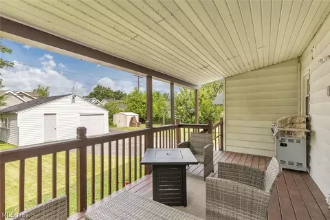 Exterior - 148 Brandtson Ave, Elyria, OH 44035 photo 3 of 6
