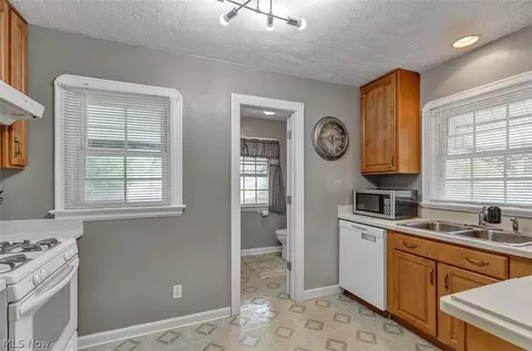 Kitchen - 148 Brandtson Ave, Elyria, OH 44035 photo 1 of 3