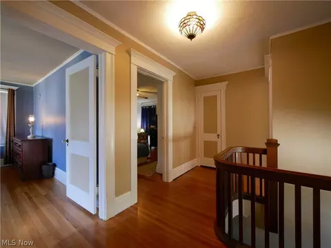 Entry Way - 52 Maple Ave, Wheeling, WV 26003 photo 7 of 8