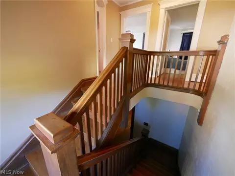 Entry Way - 52 Maple Ave, Wheeling, WV 26003 photo 4 of 8