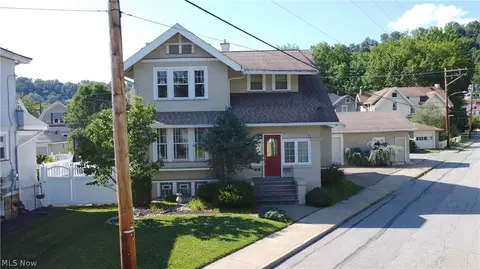 Exterior - 52 Maple Ave, Wheeling, WV 26003 photo 3 of 4