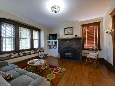 Living - 52 Maple Ave, Wheeling, WV 26003 photo 1 of 2