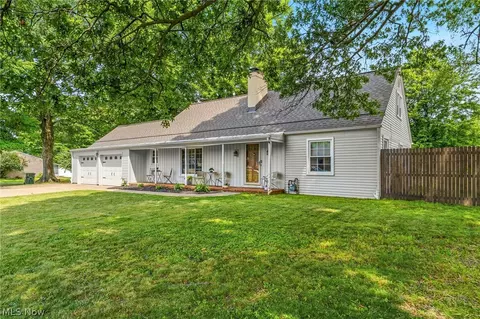 1425 48th St NW, Canton, OH 44709