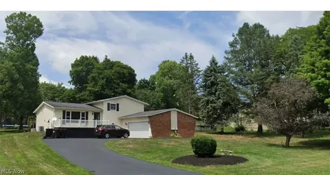 11035 NE Sagebrush, Uniontown, OH 44685