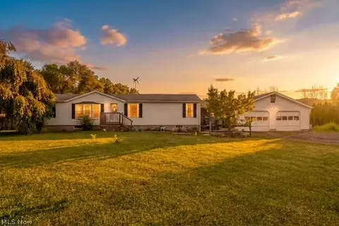 4546 Pritchard Ohltown Rd, Newton Falls, OH 44444