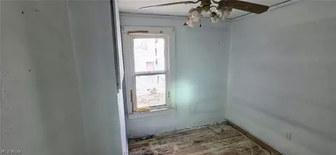 Bedroom - 517 Dewitt St, Lorain, OH 44055 photo 2 of 7