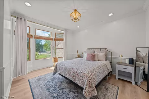 Bedroom - 37462 Tidewater Dr, Solon, OH 44139 photo 1 of 9