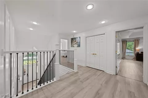 Entry Way - 37462 Tidewater Dr, Solon, OH 44139 photo 5 of 5