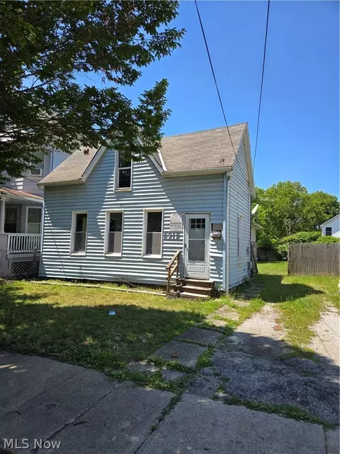 5915 Cable Ave, Cleveland, OH 44127