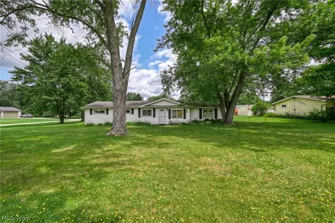 8754 State Route 14, Streetsboro, OH 44241