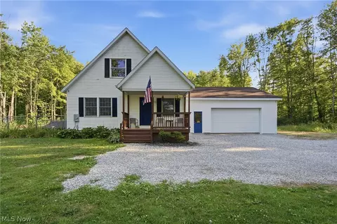 1318 Daly Rd, Ashtabula, OH 44004