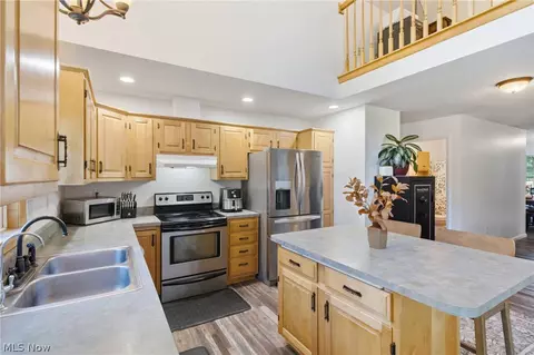 Kitchen - 1318 Daly Rd, Ashtabula, OH 44004 photo 2 of 2