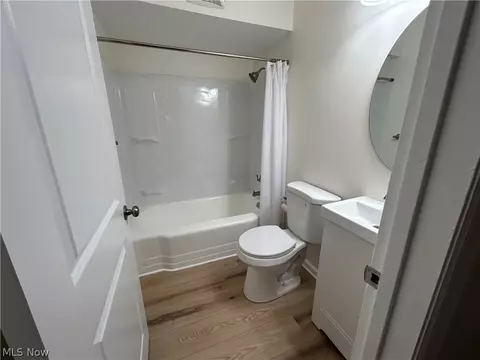 Bath - 8359 Nowlen St, Mentor, OH 44060 photo 2 of 2