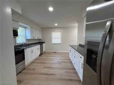 Kitchen - 8359 Nowlen St, Mentor, OH 44060 photo 1 of 3
