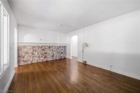 Living - 4642 Euclid Blvd, Boardman, OH 44512 photo 2 of 2