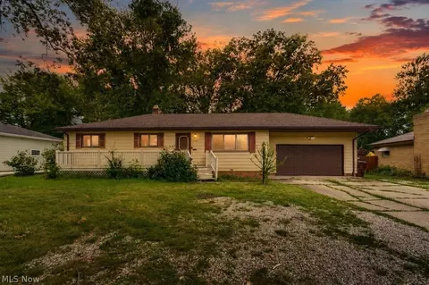 2484 Dover Center Rd, Westlake, OH 44145