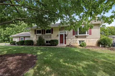 18820 Bennett Rd, North Royalton, OH 44133